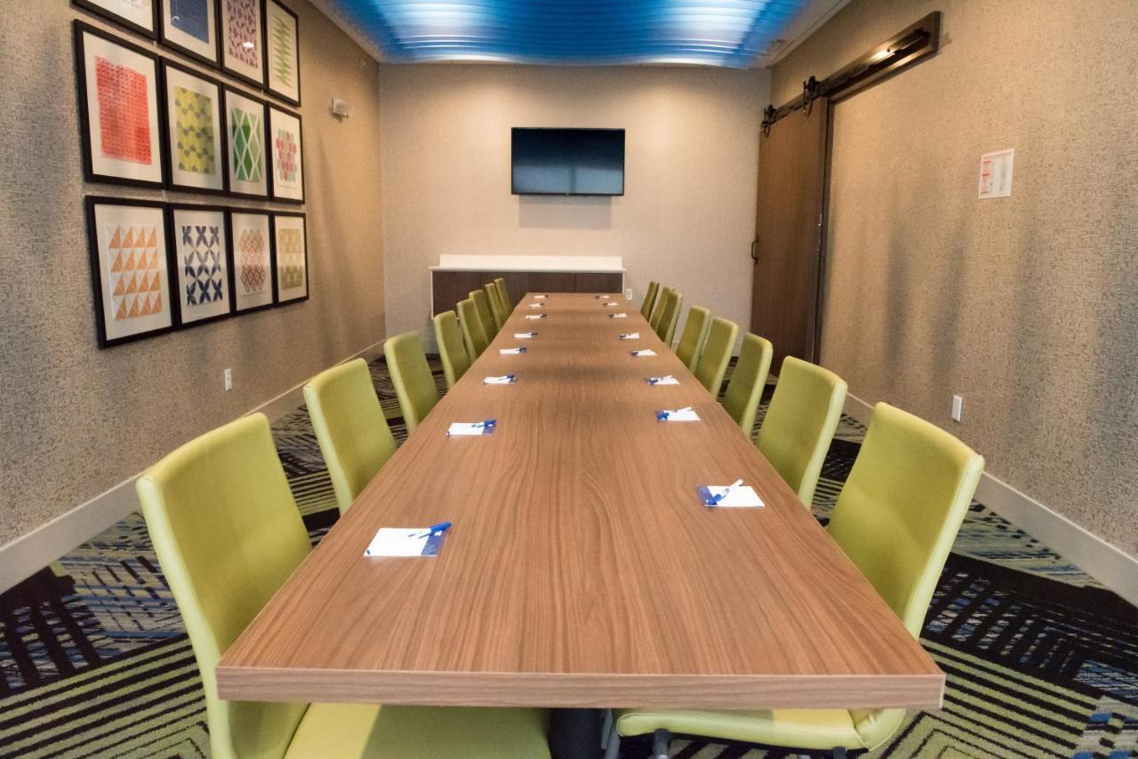 Holiday Inn Express & Suites Dayton North - Vandalia By Ihg Kültér fotó